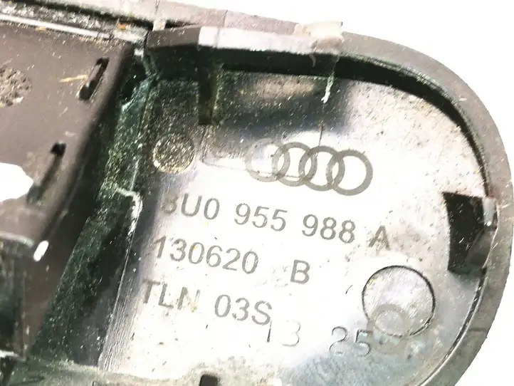 Audi Q3 8U (2011 - 2014) 8U0955988A Форсунка омывателя лобового стекла — фото 4