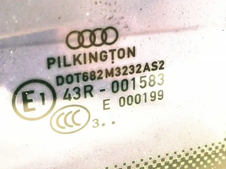 Audi A3/S3 8L (2000 - 2003) 8P3845300B Заднее боковое стекло — фото 2