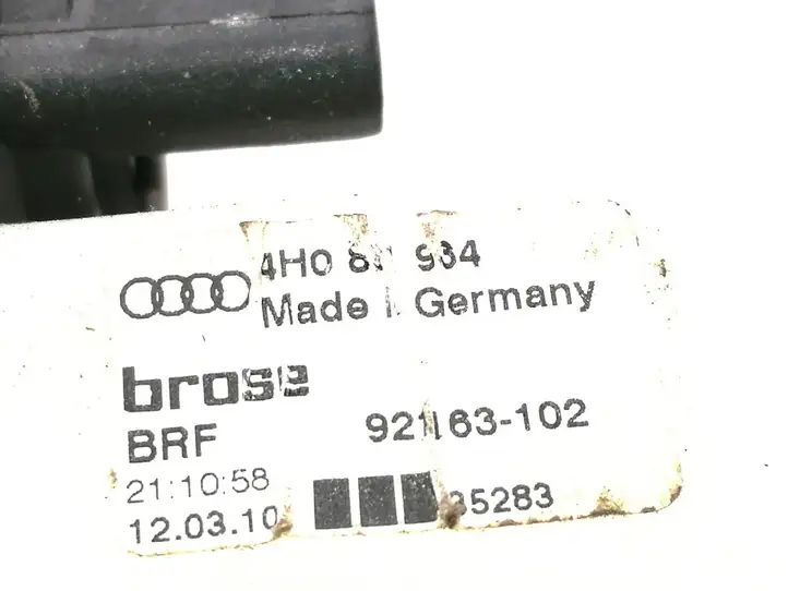 Audi A8 S8 D4 4H (2010 - 2014) 4H08 Солнцезащитная шторка задней двери — фото 2