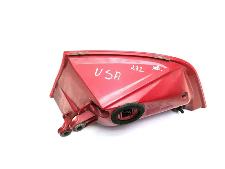 Audi A7 S7 4G (2010 - 2014) 4G8945095A Задний фонарь в кузове — фото 3