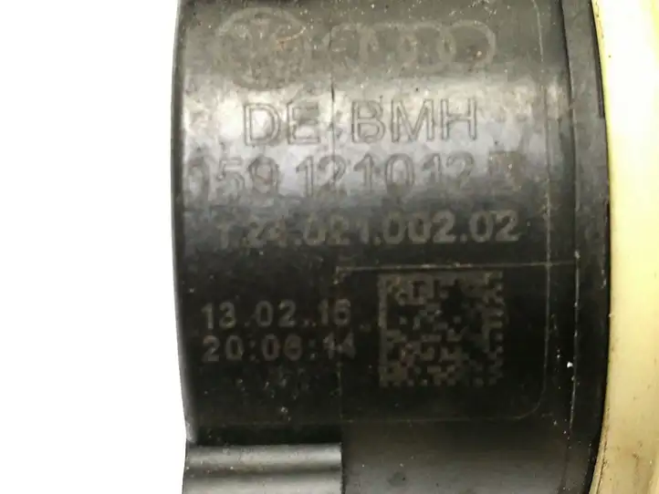 Audi A6 S6 C6 4F (2008 - 2011) 059121012B Электроциркуляционный насос — фото 3