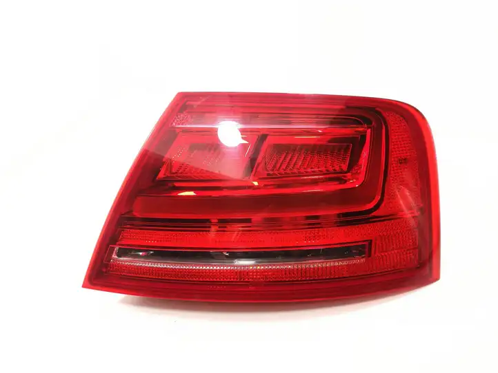 Audi A8 S8 D4 4H (2010 - 2014) 4H0945096A Задний фонарь в кузове — фото 1
