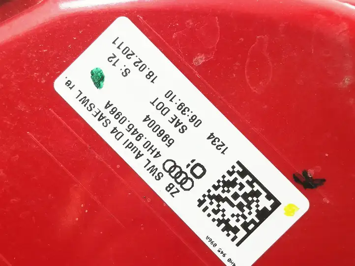 Audi A8 S8 D4 4H (2010 - 2014) 4H0945096A Задний фонарь в кузове — фото 5