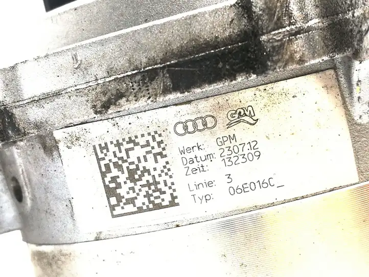 Audi A7 S7 4G (2010 - 2014) 06E121016 насос охлаждения — фото 4