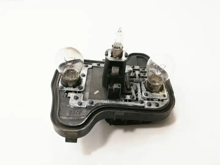 Volkswagen Golf V (2003 - 2009) 1K6945257 Держатель лампы заднего фонаря — фото 3