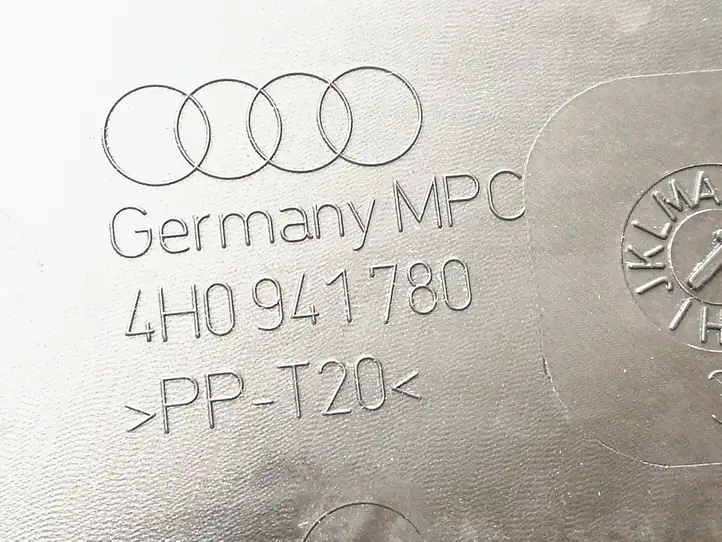 Audi A8 S8 D4 4H (2010 - 2014) 4H0941780 Отделка (ленточка) заднего фонаря — фото 5