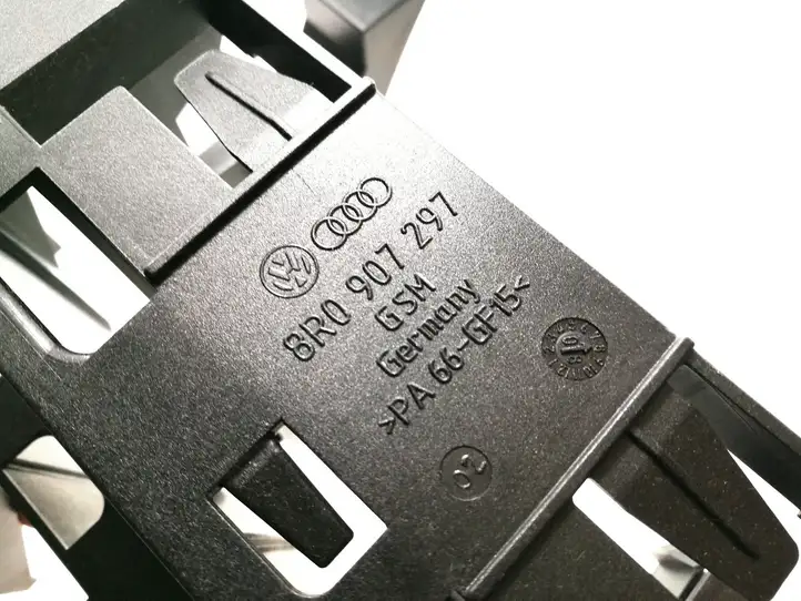 Audi Q5 SQ5 (2008 - 2012) 8R0907297 Прочая отделка багажника — фото 4