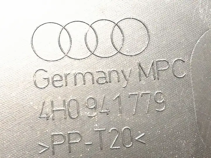 Audi A8 S8 D4 4H (2010 - 2014) 4H0941779 Отделка (ленточка) заднего фонаря — фото 4