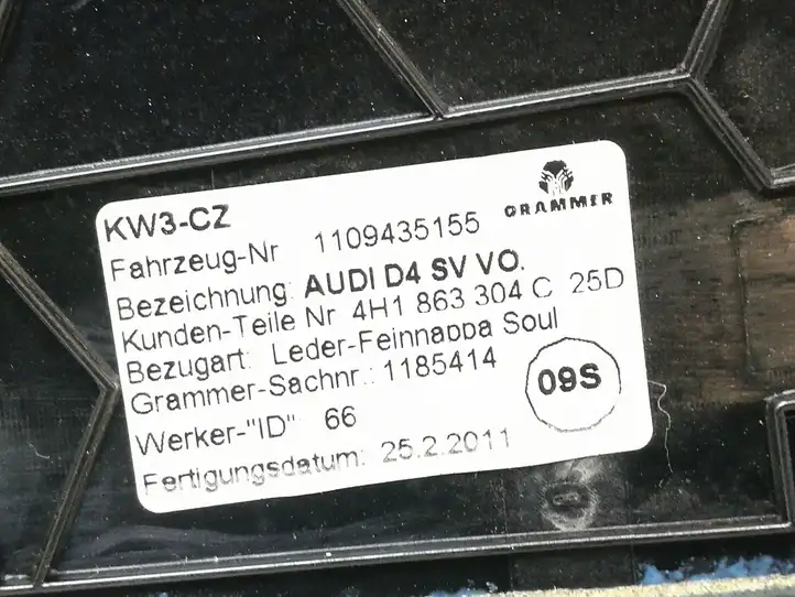 Audi A8 S8 D4 4H (2010 - 2014) 4H1863304 Передняя боковая обшивка салона — фото 4