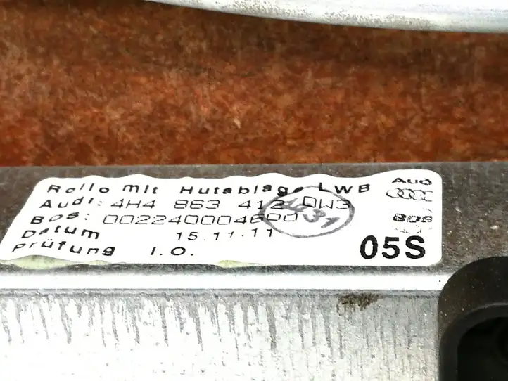 Audi A8 S8 D4 4H (2010 - 2014) 4H4863412 Электрическая шторка заднего стекла — фото 5