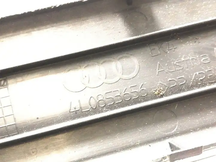 Audi Q7 4L (2005 - 2009) 4L0853656 Внутренняя отделка переднего порога — фото 4
