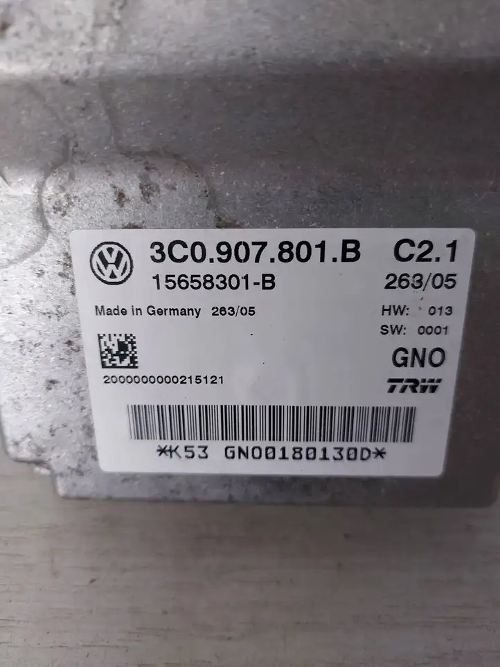 Volkswagen PASSAT B6 (2005 - 2010) 3C0907801B Блок управления стояночным тормозом — фото 2