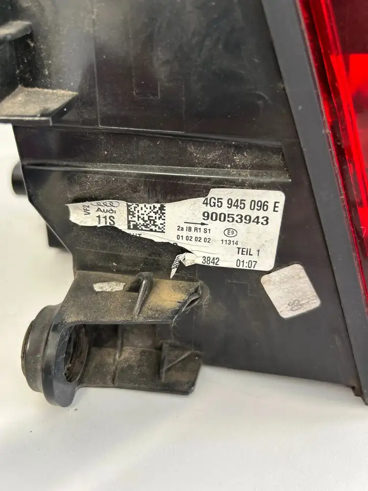 Audi A6 C7 (2014 - 2018) 4G5945096E Задний фонарь в кузове — фото 4