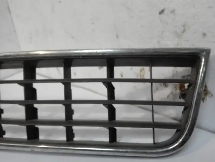 Audi A6 S6 C6 4F (2004 - 2008) 4B0807683L Нижняя решетка переднего бампера — фото 1