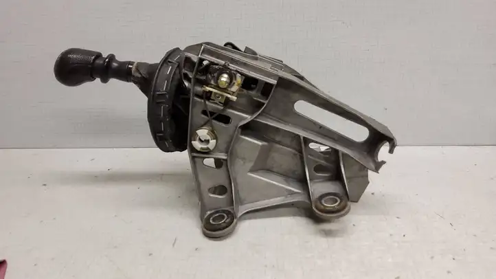 Volkswagen Transporter-Caravelle (2003 - 2009)  7H0711061C Механизм переключения передач (кулиса) (в салоне)