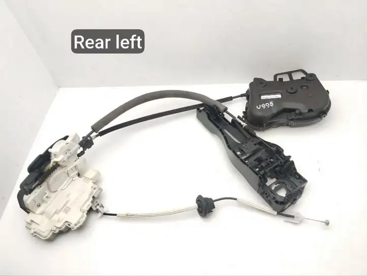 Porsche Panamera (2016 - 2020)  971837101 Замок задней двери