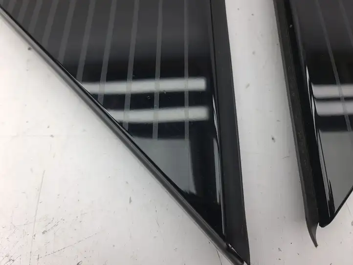 Peugeot 2008 II (2019 - ) 9825737780 Накладка заднего стекла — фото 7