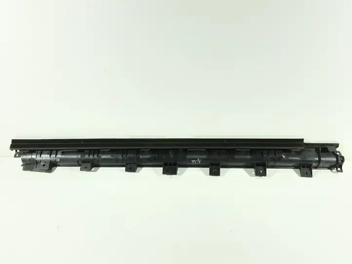 Toyota Prius+ (ZVW40) (2011 - 2018) 6590847010 Солнцезащитная шторка багажника — фото 3