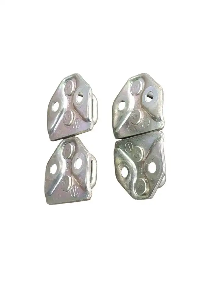 Subaru Ascent    Петля замка передней двери