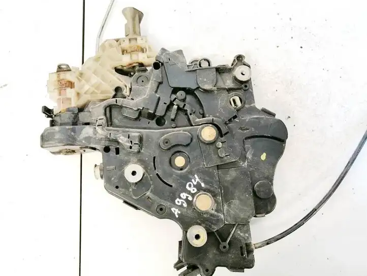 Volkswagen Caddy (2004 - 2010)  2k0843654e Замок задней двери