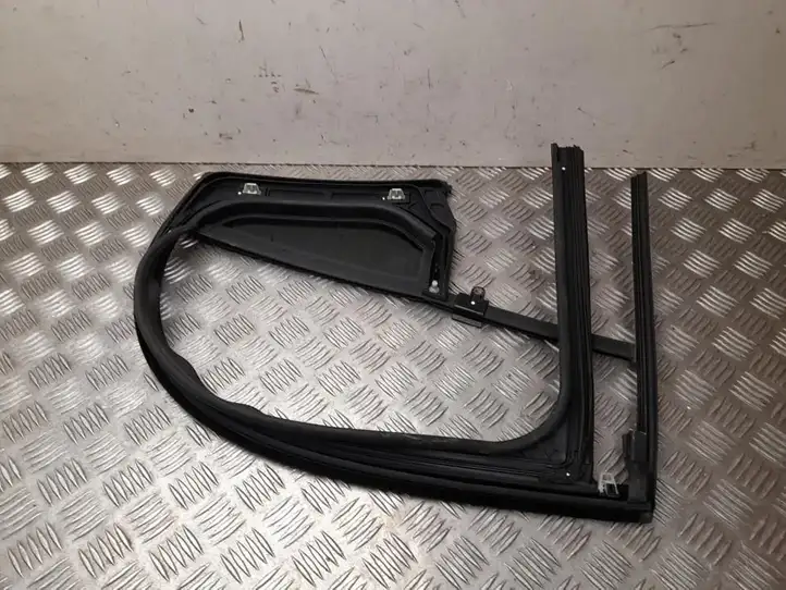 Opel Astra L (2020 - ) 9838524880 Рамка дверного стекла задней двери — фото 2