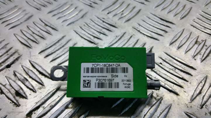 7CP118C847DA Ford Kuga I Antenos stiprintuvas