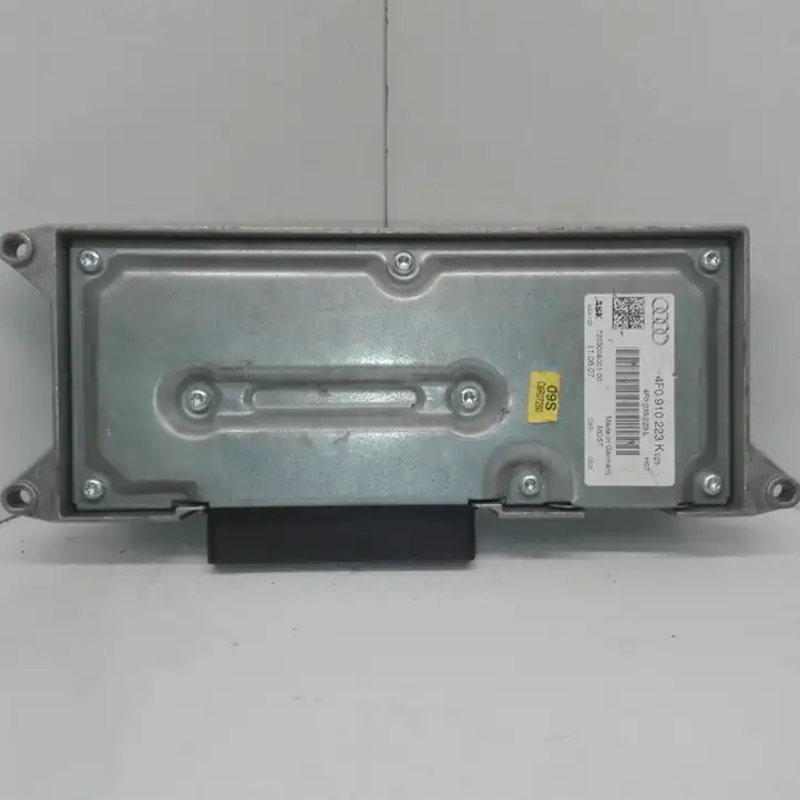 Audi A6 S6 C6 4F (2004 - 2008) 4F0910223K Усилитель звука — фото 2
