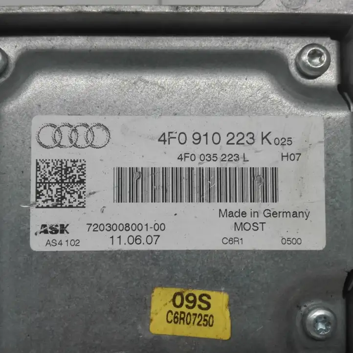 Audi A6 S6 C6 4F (2004 - 2008) 4F0910223K Усилитель звука — фото 3