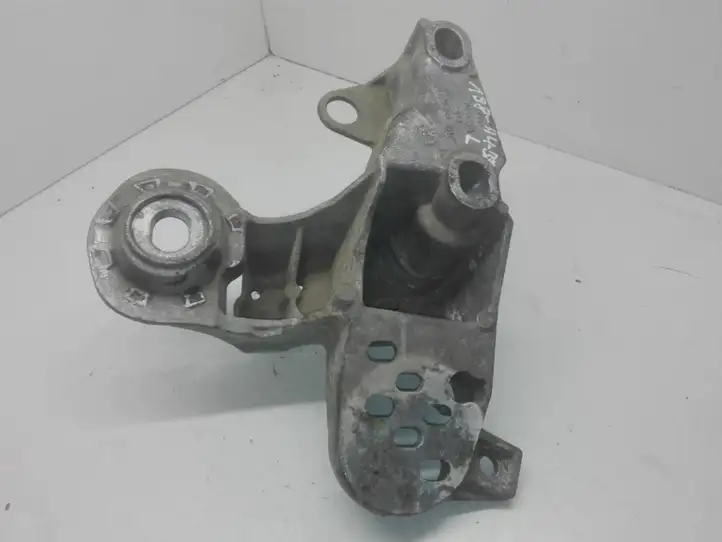 Audi A4 S4 B7 8E 8H (2004 - 2009) 8E0199351C Кронштейн двигателя — фото 3