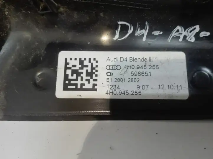 Audi A8 S8 D4 4H (2010 - 2014) 4H0945255 Деталь заднего фонаря — фото 5