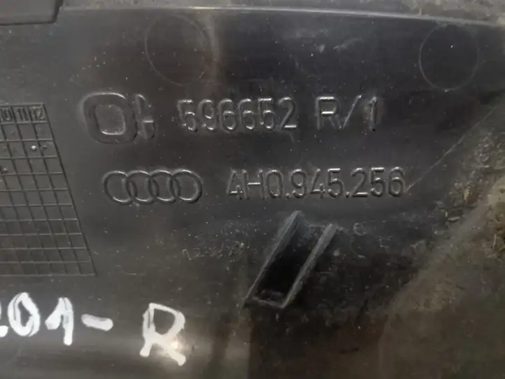 Audi A8 S8 D4 4H (2010 - 2014) 4H0945256 Деталь заднего фонаря — фото 3