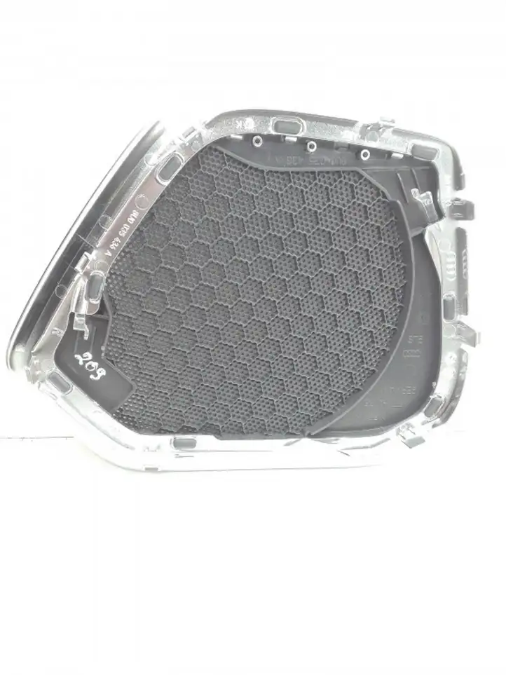 Audi Q3 8U (2011 - 2014) 8U0035436A Накладка бокового динамика — фото 2