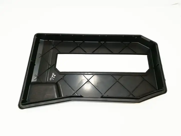 Audi Q7 4L (2005 - 2009) 7L0864643B Крышка ящика аккумулятора — фото 2