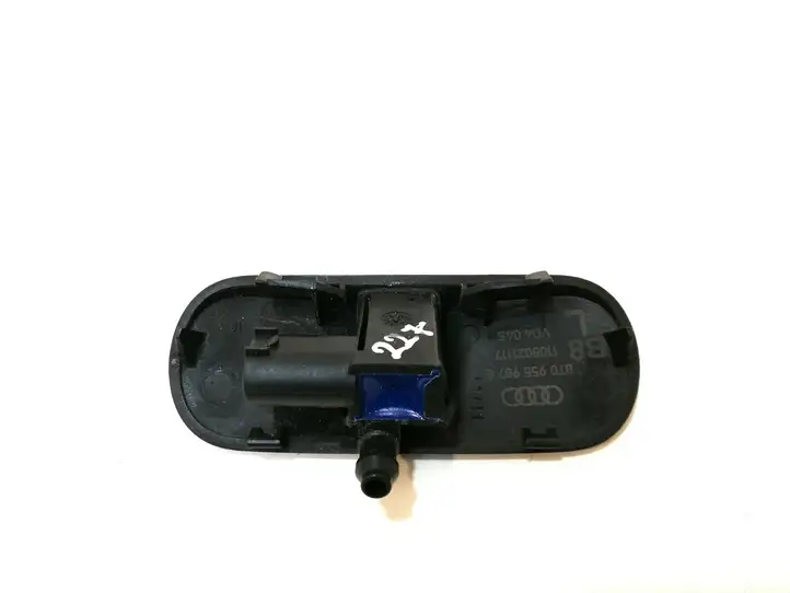 Audi A5 8T 8F (2007 - 2011) 8T0955987B Форсунка омывателя лобового стекла — фото 2