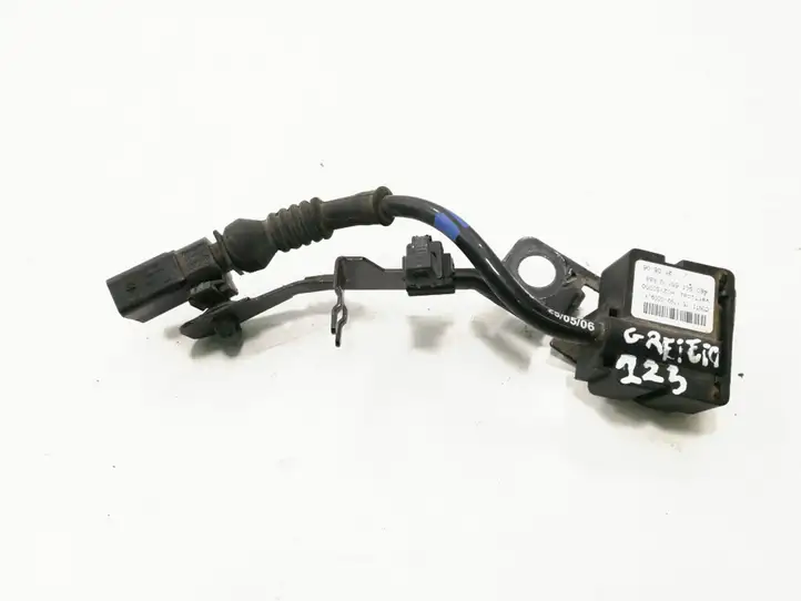 Nissan Navara D40 (2004 - 2015) 4E0616576J Датчик ABS — фото 3