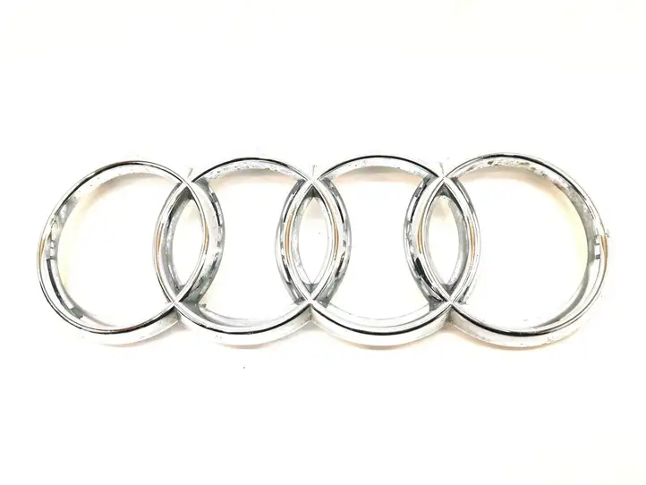 Audi A4 S4 B8 8K (2011 - 2015) 8T0853605 Эмблема автомобиля — фото 1