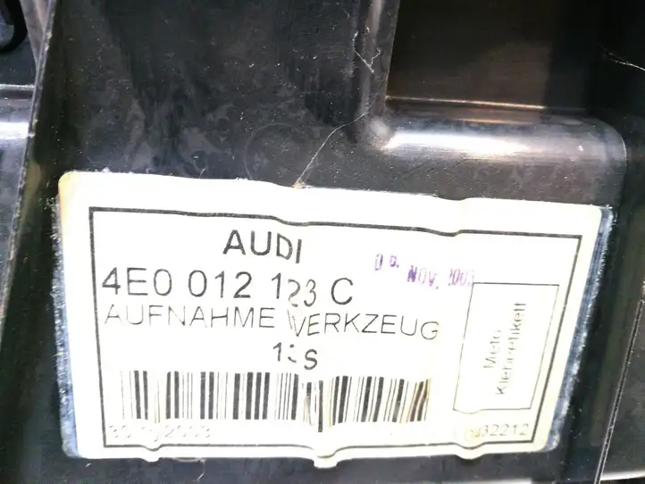 Audi A8 S8 D3 4E (2005 - 2007) 4E0012123C Ящик для инструментов — фото 3