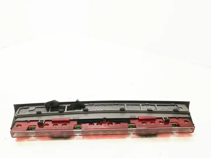 Audi A4 S4 B6 8E 8H (2000 - 2006) 28427001 Дополнительный стоп фонарь — фото 3