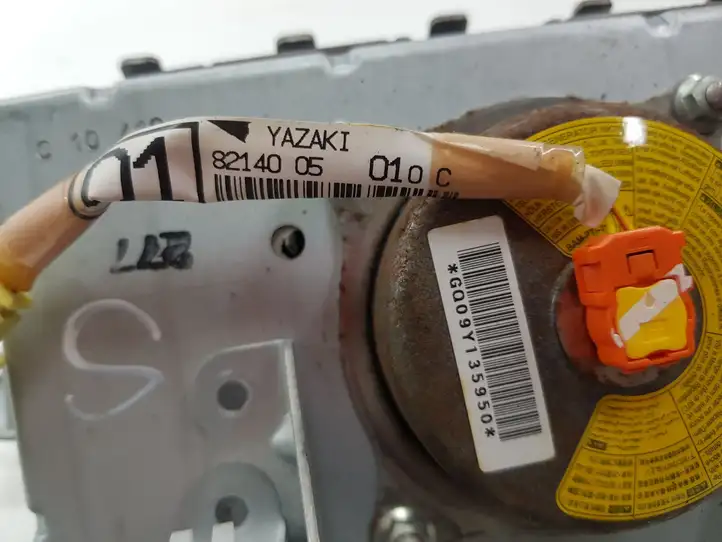 Toyota Avensis T270 (2009 - 2012) 8214005010C Подушка безопасности пассажира — фото 6