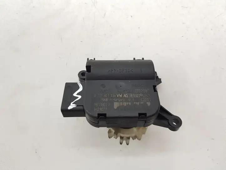 Volkswagen PASSAT B6 (2005 - 2010) 0132801336 Двигатель задвижки потока воздуха — фото 1