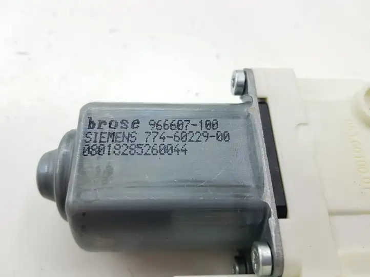 Audi A4 S4 B8 8K (2007 - 2011) 8K0959812 Стеклоподъемник задней двери — фото 4