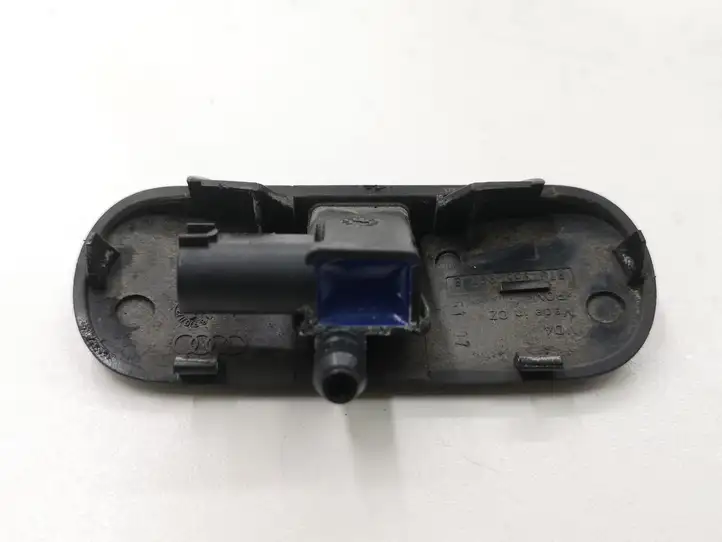 Audi A4 S4 B8 8K (2007 - 2011) 8T0955987B Форсунка омывателя лобового стекла — фото 4