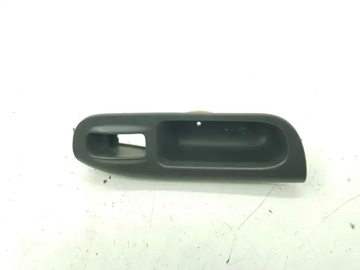 Renault Scenic I (1996 - 2003) 7700431172 Ручка закрывания двери — фото 1