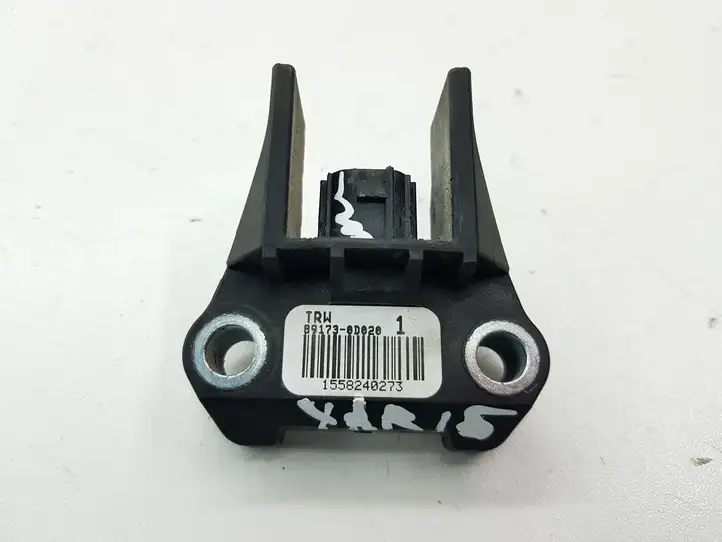 Toyota Yaris (2005 - 2009) 891730D020 Датчик удара SRS — фото 1