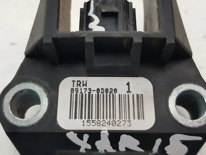 Toyota Yaris (2005 - 2009) 891730D020 Датчик удара SRS — фото 2