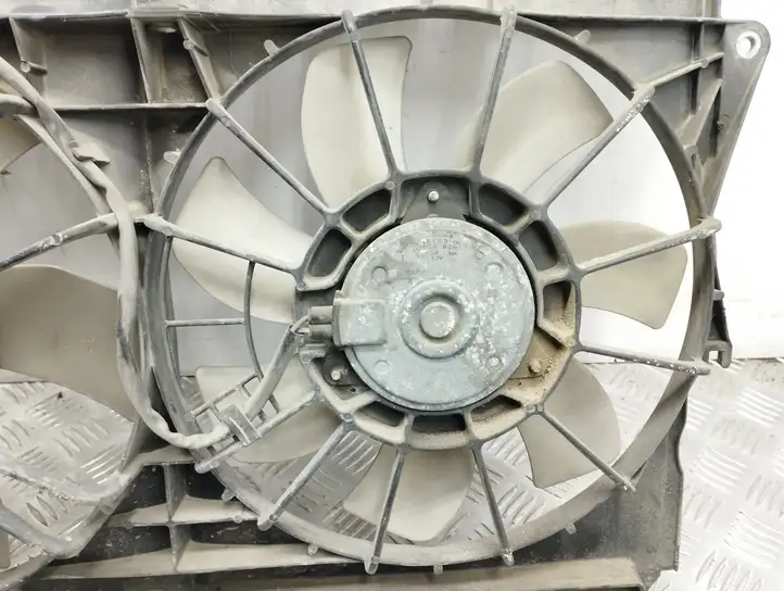 Toyota Avensis T250 (2006 - 2009) 010507361 Электровентилятор радиатора — фото 2