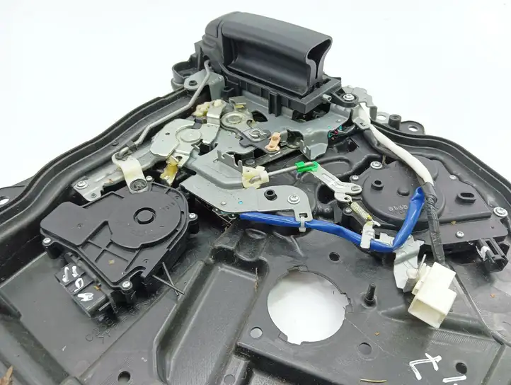 Mazda 5 (2005 - 2010) C2357597 Внутренняя ручка раздвижной двери — фото 6