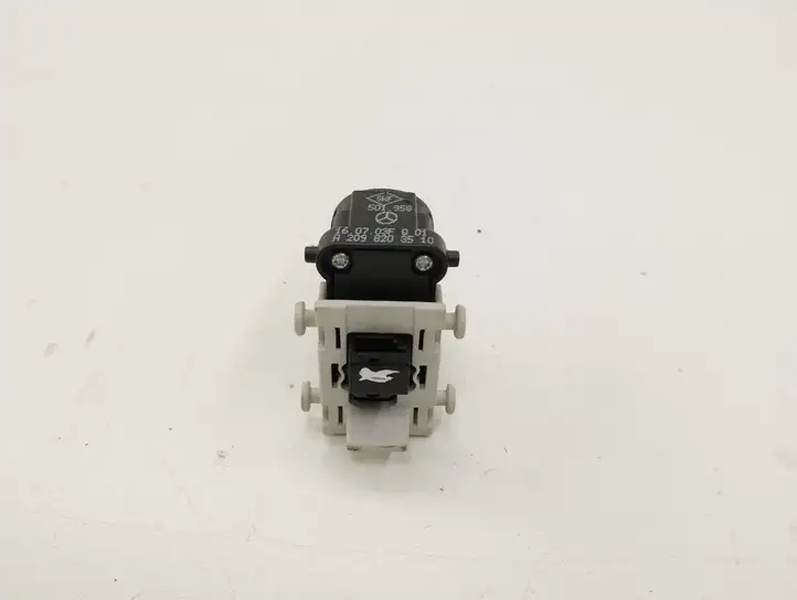 Mercedes-Benz CLK A209,C209 (2002 - 2009) A2098203510 Блок кнопок стеклоподъемников — фото 4