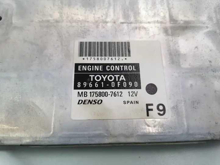 Toyota Corolla Verso AR10 (2004 - 2009) 896610F090 Блок управления двигателем (ЭБУ) — фото 3