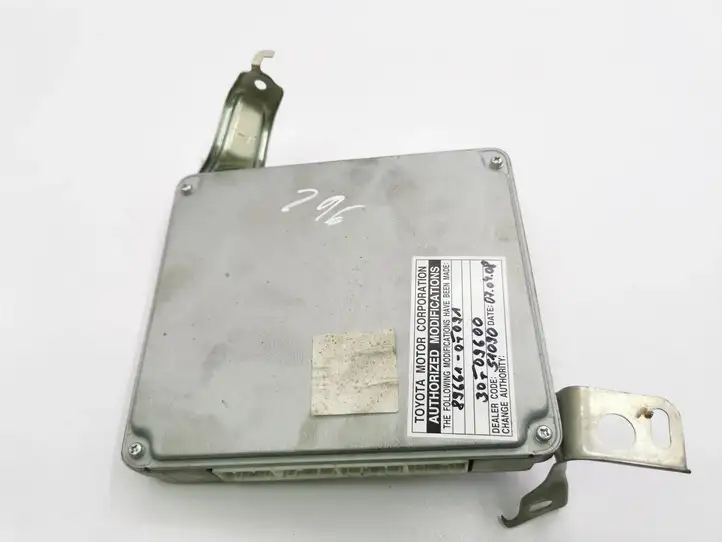 Toyota Corolla Verso AR10 (2004 - 2009) 896610F090 Блок управления двигателем (ЭБУ) — фото 5